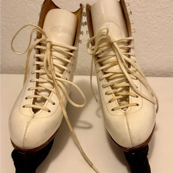 Riedel white Lace-Up Women's figure skates - Picture 2 of 14